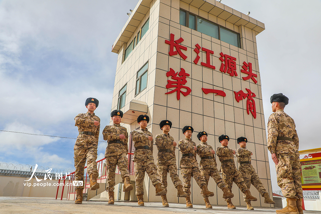 侯꠺֧ꠣoLԴ^2