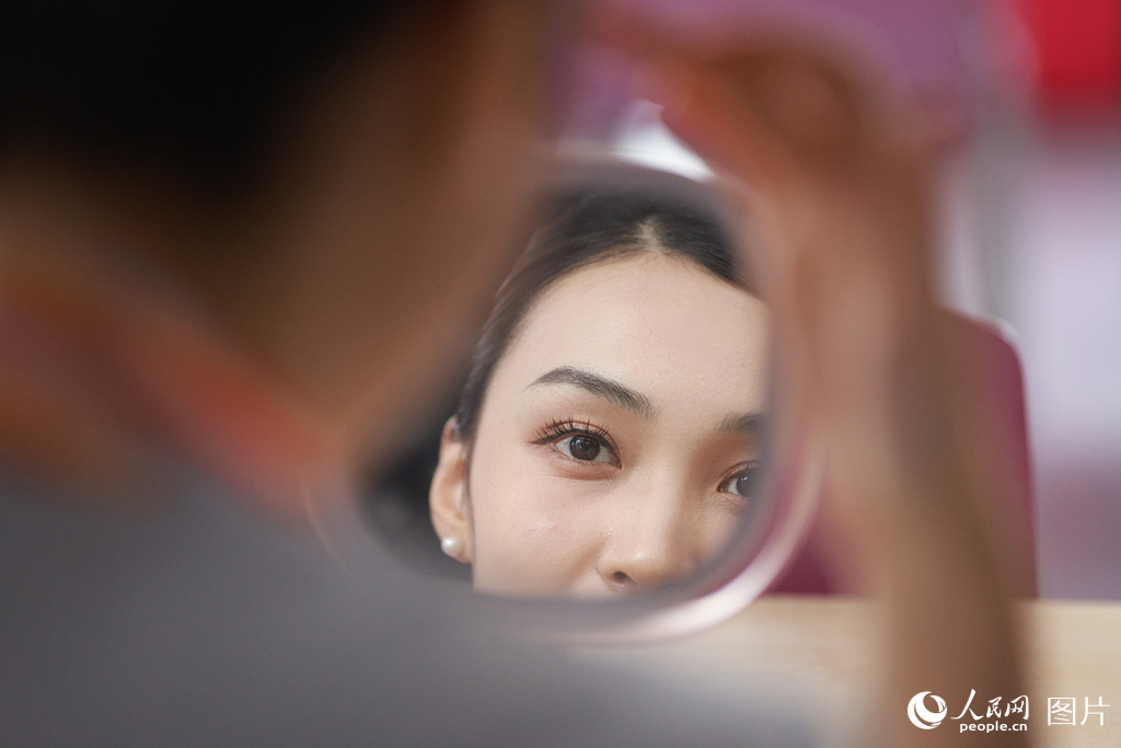 ؑcս㡱ӽ㡱 y_չնYxӖ\16