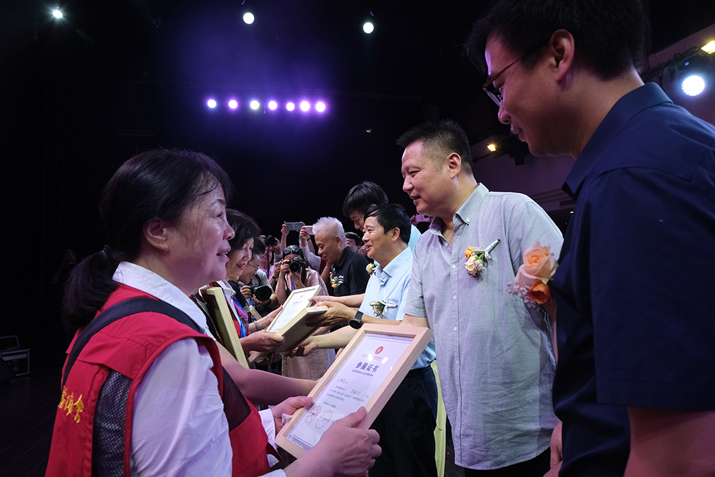 ݳ֥HλeIһ׌áЇbáꃶFʡһŮzӰˇgչąչλCl˅չCĴʡŮzӰ҅fD