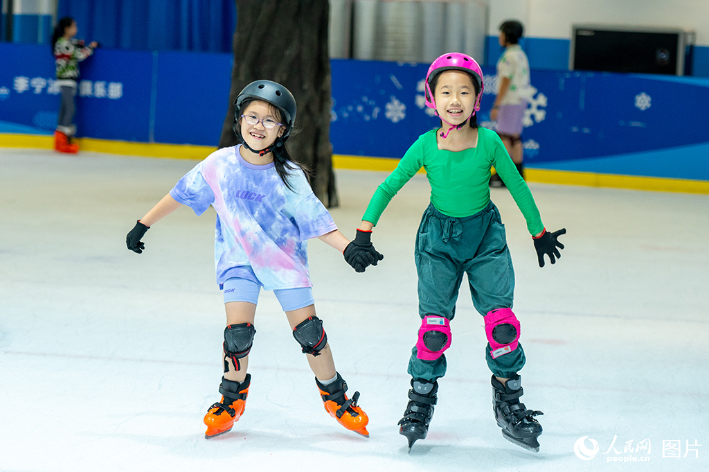 713ڏVόwСѵϱЬwϘȤWӛ z