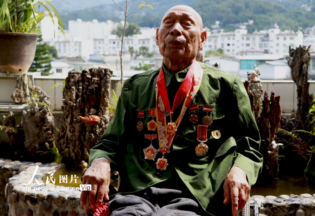 x1933ʡPchPɽ19481949Ї܊14܊40119F3I7B1951Ї־Ը܊64܊192575F2I6B15195110бڏм׵1952؇h܊161tԺBuһ܊195512ꖔzDƬW