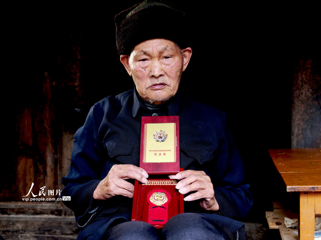 ʞ1936ʡLchʷغӴ1953ͬ볯1956鷵l볯ĕrgѽpͣՄеAؑԼrꠒĴȺԒ܊ゃиĸؼȥƸĸͶゃͶŽzDƬW