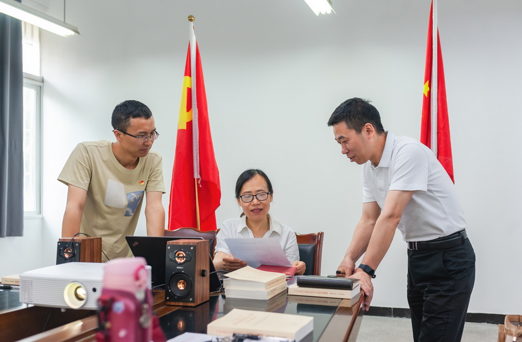 cphT̽ӑh֧ཨz