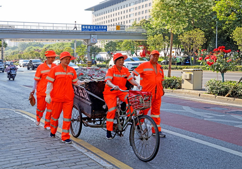 ב÷cѴҴұݠ^ȵһc誔z