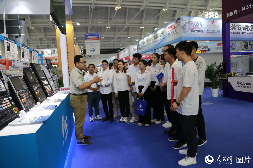 98ڵʮł֮̎HЇ񺽴WM˼n̎Լ½տhУ_չС˼nһwWĽ̎HCչF^WЇrIgİlչ˳Wӛ ҫz