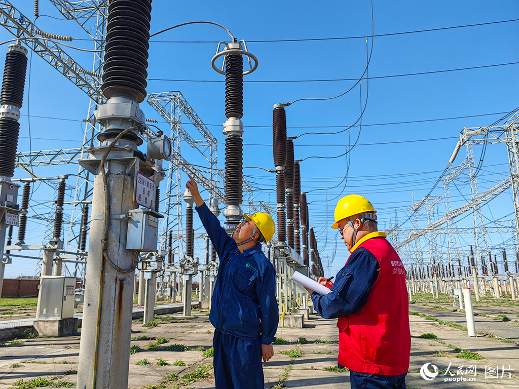 101WL늹˾׃\Sڵ»220ǧ׃վ鿴220ǧĸʾCcg·ȫ\W ɂz