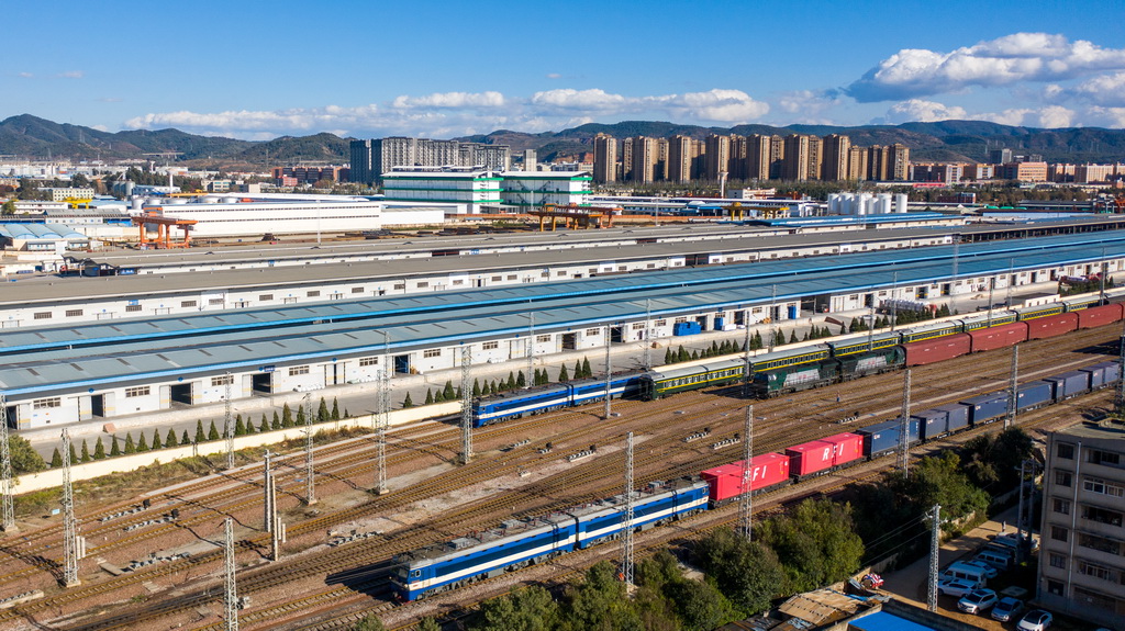 202211Md30˜ʼbF·ˇH؛܇ǰ_ϓf󣨟o˙CƬЇϓfȫL1035F·ԽɽMσɇԼһһ·gĽQĻɞͨݗ߅p򻥝SͨAӛ  z