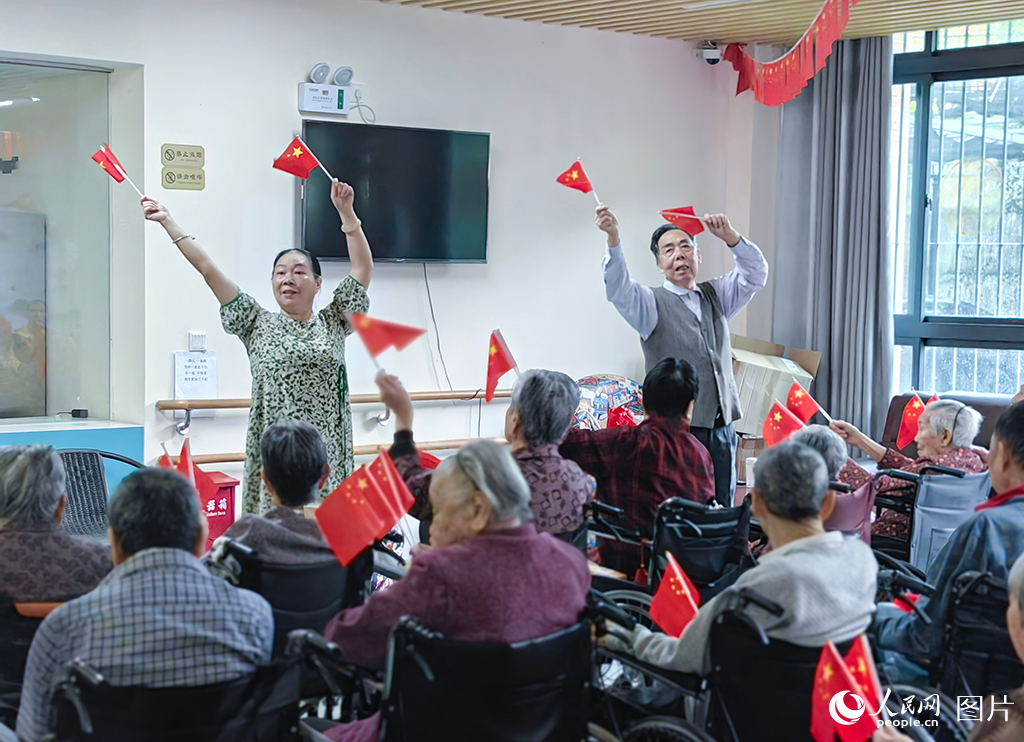 1013}hĵġ֮ҡڽM˂M҃呟W ~z