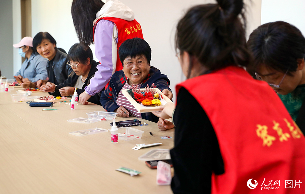 1020ӱ۰^ݖ|Ƭ^f^ekygnáɫڡɻn־Ը򅢼ӻӵ˰lԔvչʾEҰvⲽEτOӋԼƷWӛ ΟĔz