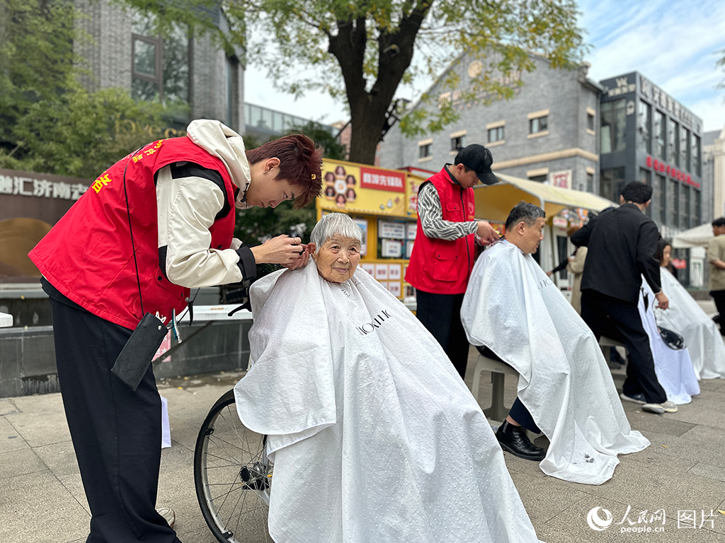 1019Ѕ^^@ֵ_չ̲}־Ը߬FMlW 歔z