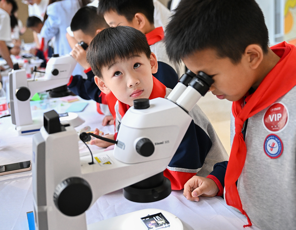 1026Wͨ^@΢R^оƬY