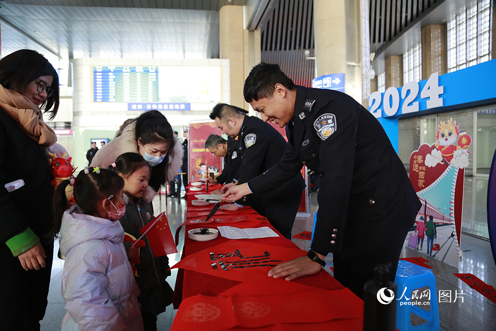 03126Ǵ\ˠI촺\ܰ[ĳзՇ׌ÿƽؼ^FAFվ܇d_չ\ռȫ֪R_չģMݾͬr_չ͸Ȼcÿ_Ļÿף͜ůWӛ ҫz