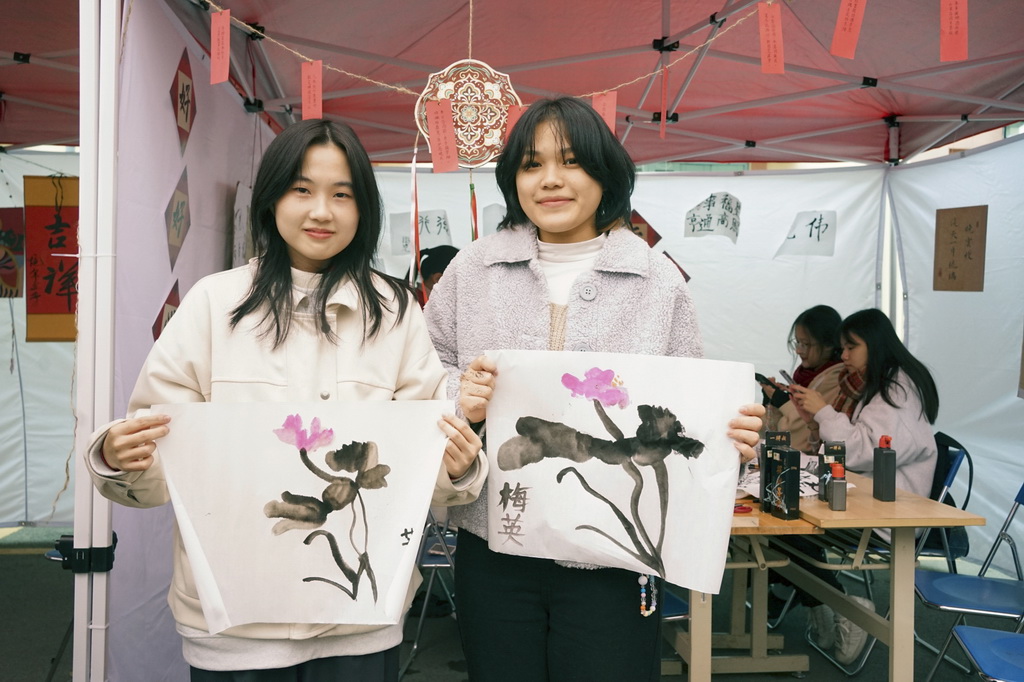 124gcԽĻw򞡱ԽϺӃȵĺӃȴWeks500Wʿ˕ЇWh͸ݵw߀ƷL˴AȂyʳ@ǃԽόWڻչʾԼLƵЇƷAӛ  z