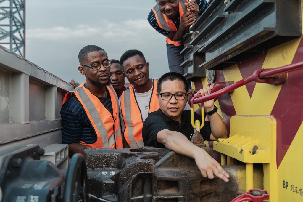 227˹F·зTָMWTWC܇֪RAlfGxz