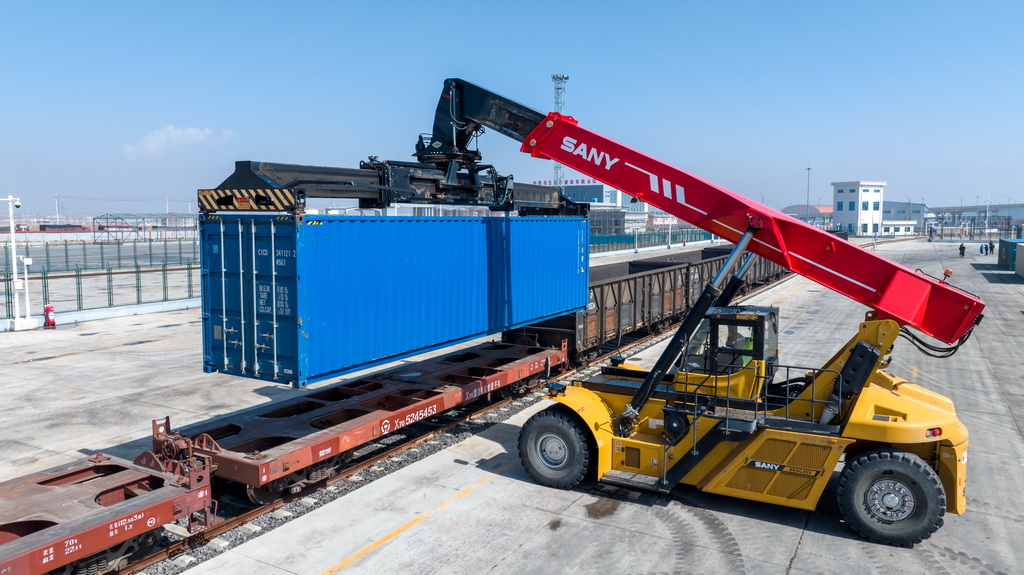 325һv܇KľF·H@b\b䣨o˙CƬ