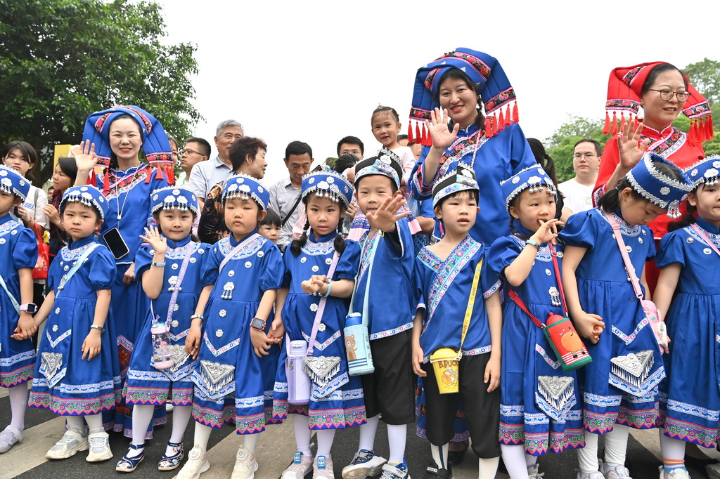 411ԴBοڏVόɽ^ Aӛ A z