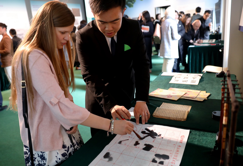 420ӢһŮڡh׃}չ[όWh