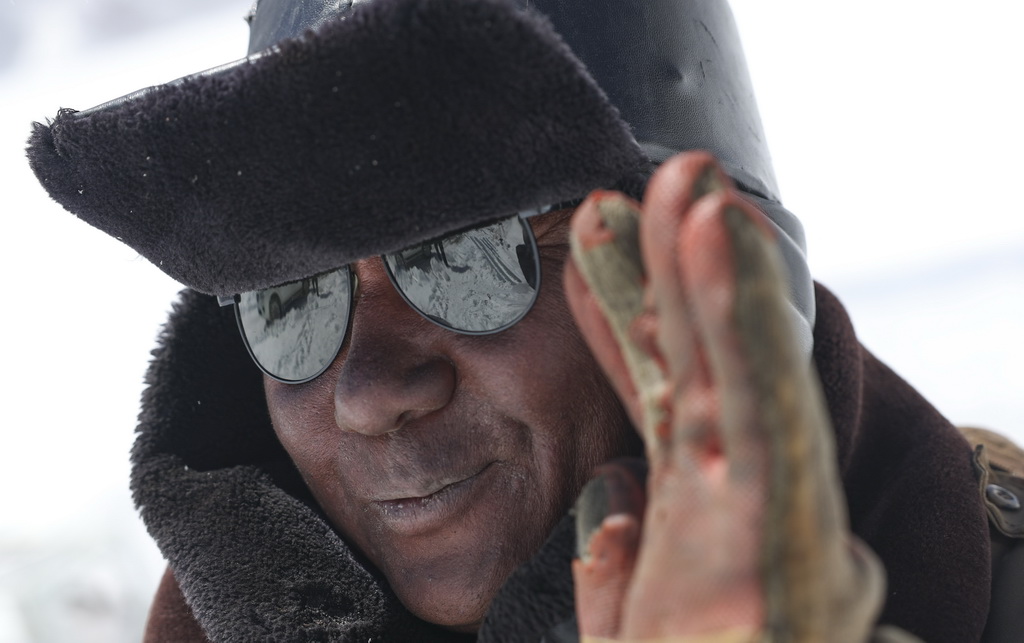  һĴڹg϶֣425ՔzʩFγ^4700ҵ⾀Ęӡӛ