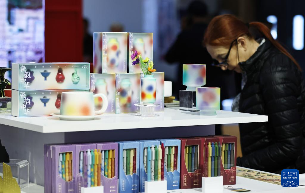 51ڷH[˂ڡbЇAĻ}չυ^Aӛ o z