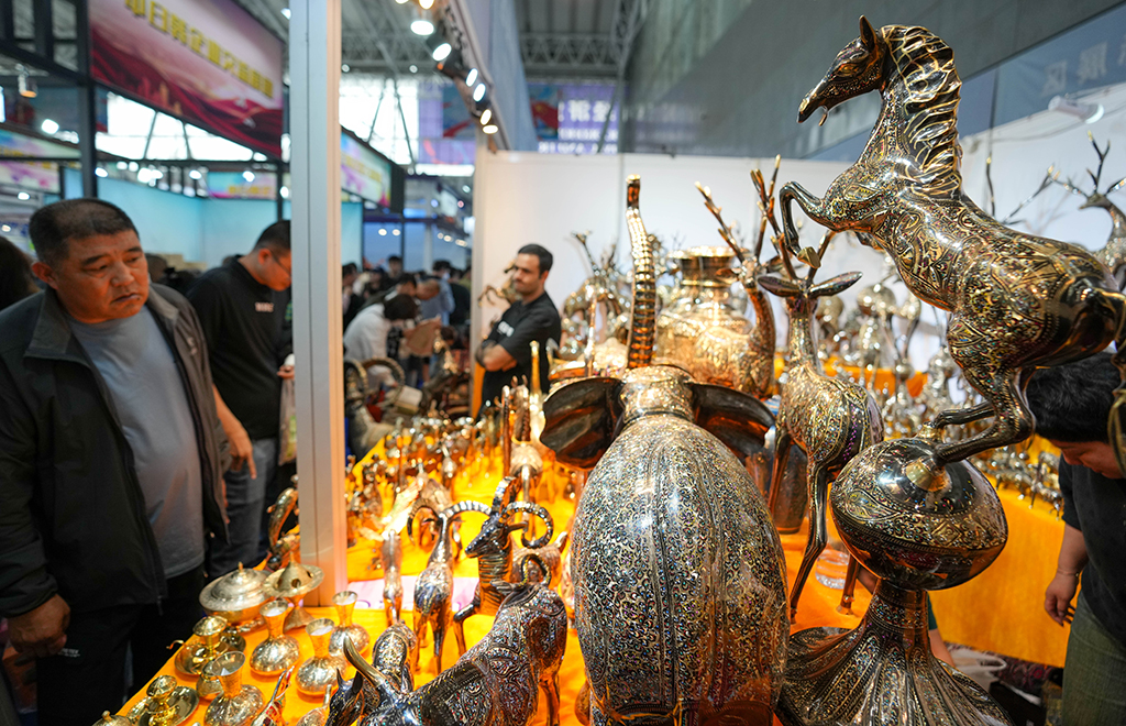 519ڵڰˌж[FڇHչ^˽⹤ˇƷ