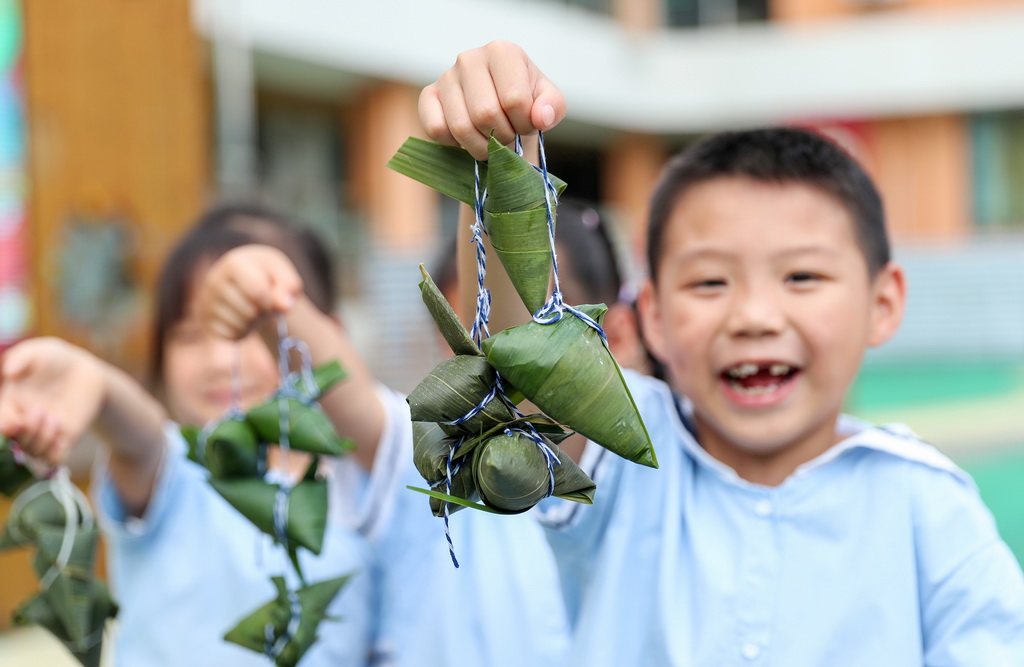 65ĴʡAvжżƺ׃@СչʾԼAlz