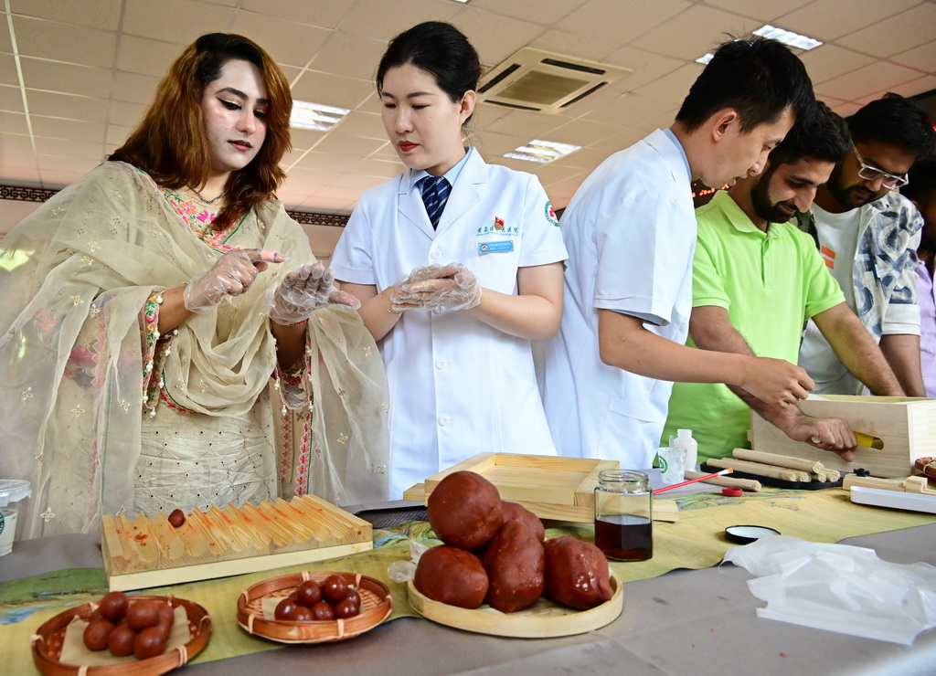 618u^ttԺuWHWԺWwɽAӛ Ϻ z