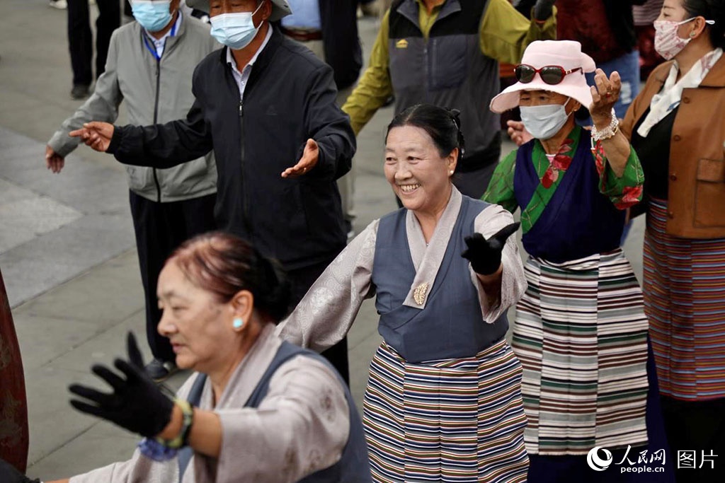 85糿λ_в_m_µڽǵ@bgWӛ _z