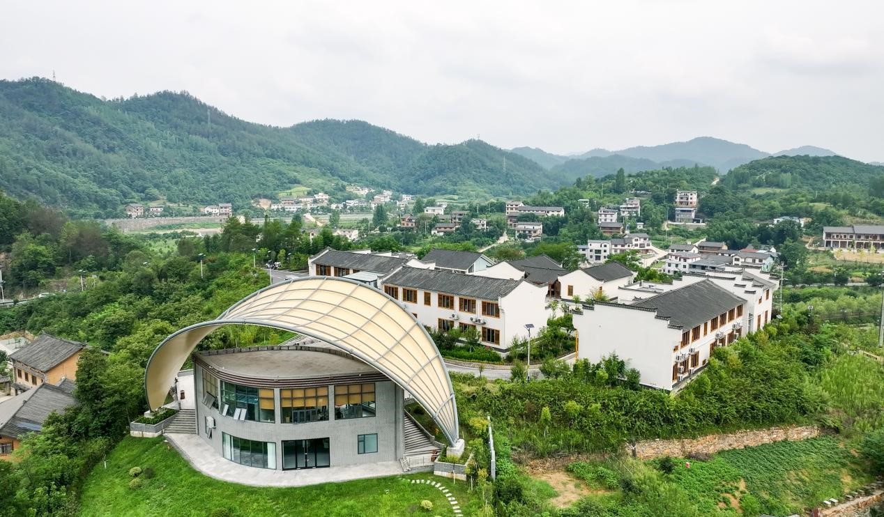 鄖西“七夕”名片煥新彩