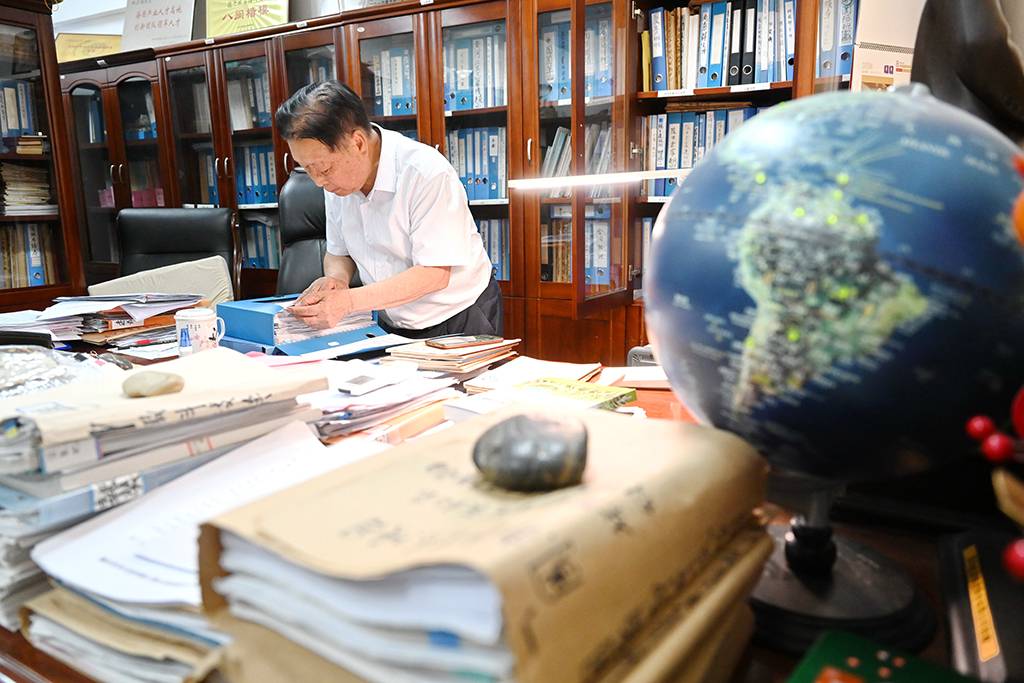 828ռڸrִWҾݹ̼gоkҲYAӛ Ƃ z