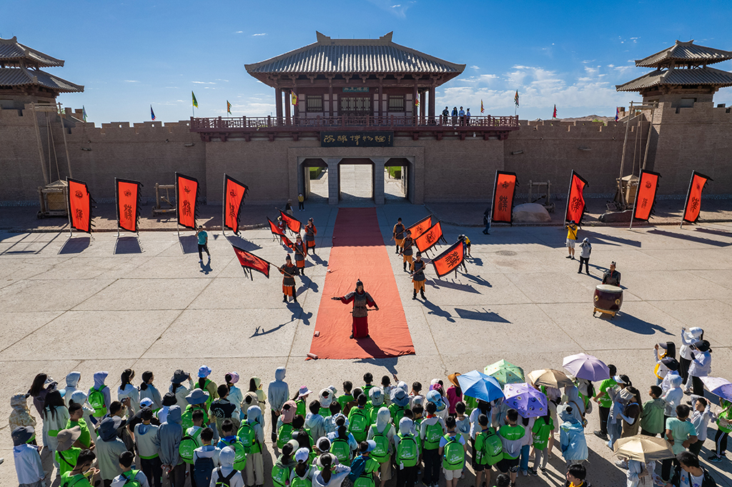 717ڸCʡػP^ЌWČW^ݣo˙CƬAӛ ɱ z