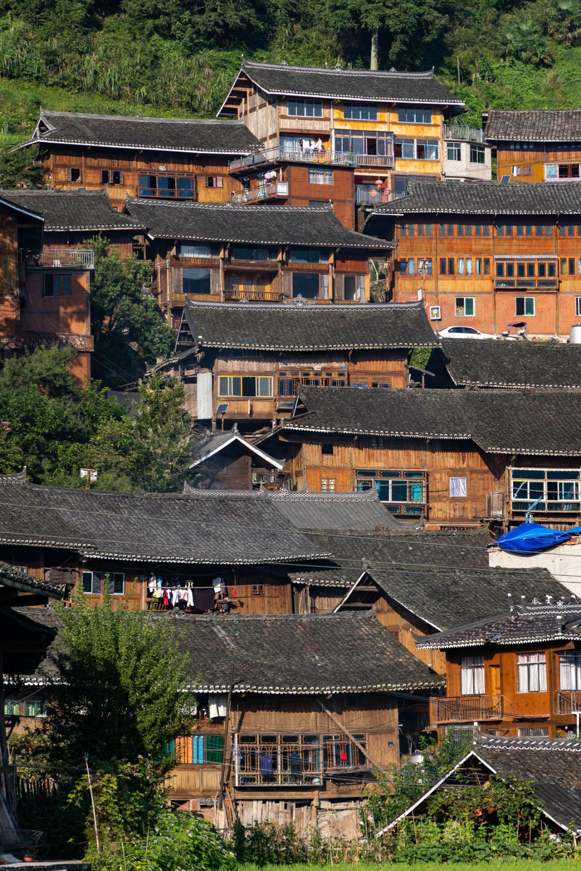梯田之上有個民宿旅游村