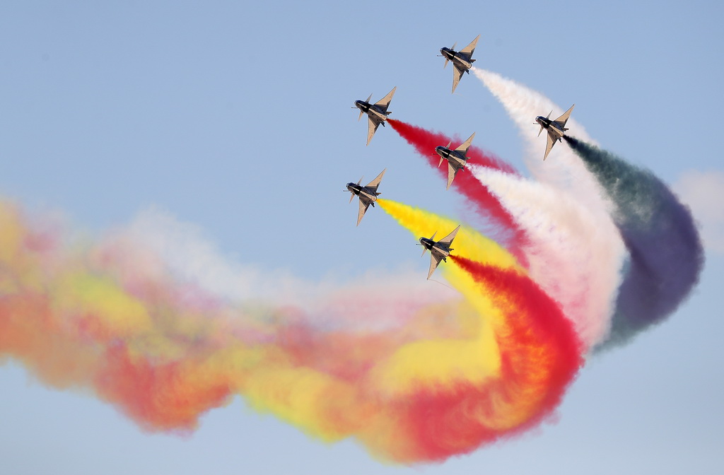 9月4日，在埃及阿拉曼舉行的首屆埃及航展上，中國空軍八一飛行表演隊進行飛行表演。