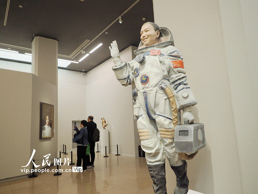 中國美術館舉辦第十四屆全國美術作品展覽進京作品展【8】