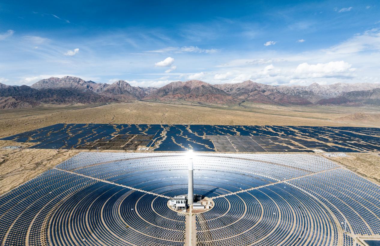 青海中控德令哈光熱電站。陳柏全攝