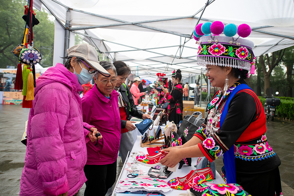 非遺彝繡秀北京【4】