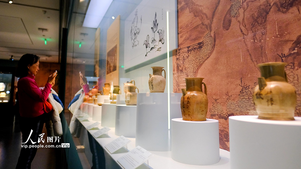 湖南長沙：“我有方寸心——唐長沙窯瓷器詩文特展”開展【7】