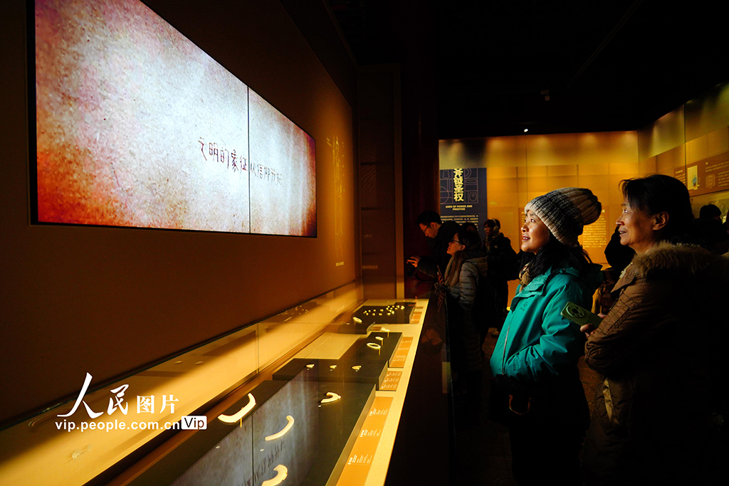 凌家灘遺址玉器文物精華集中亮相故宮博物院【4】