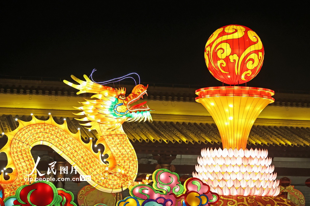 山東郯城：調試花燈迎新年【5】