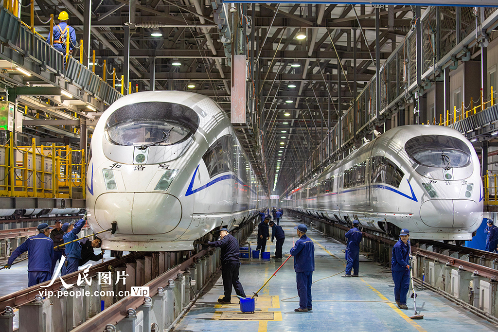 山東青島：鐵路部門積極備戰1月5日調圖