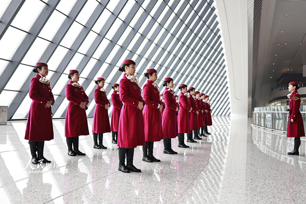 重慶：禮儀培訓備戰春運【5】