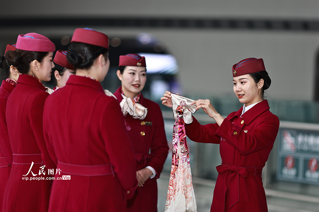 重慶：禮儀培訓備戰春運【7】