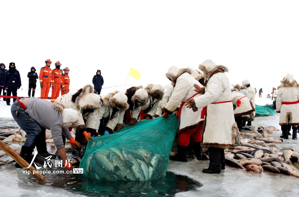 新疆博湖：第十七屆冬雪季冬捕活動開幕【3】