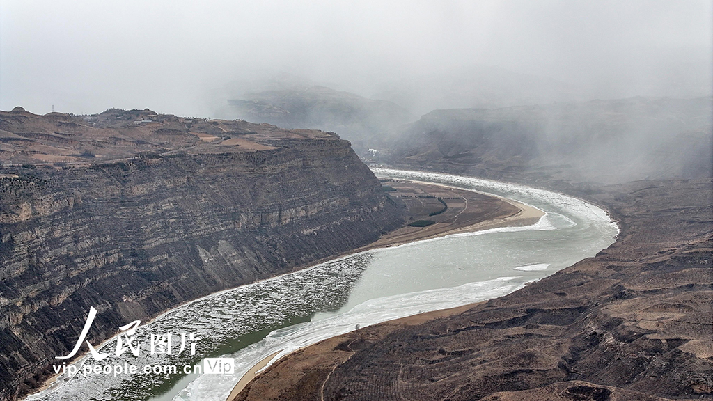 山西永和：黃河乾坤灣景區現大面積流凌【2】