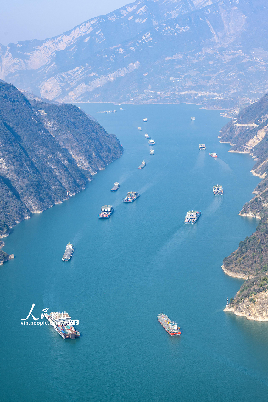 長江三峽航運忙【3】