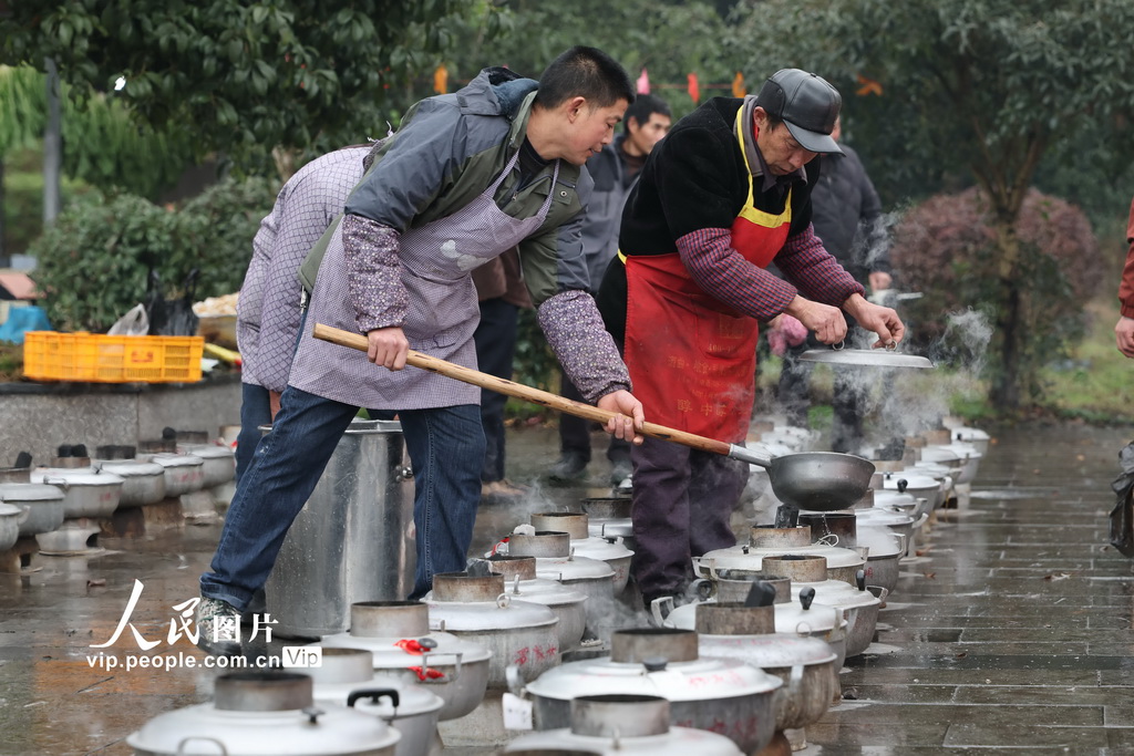 四川宜賓：吃土火鍋 感受濃濃鄉情【2】