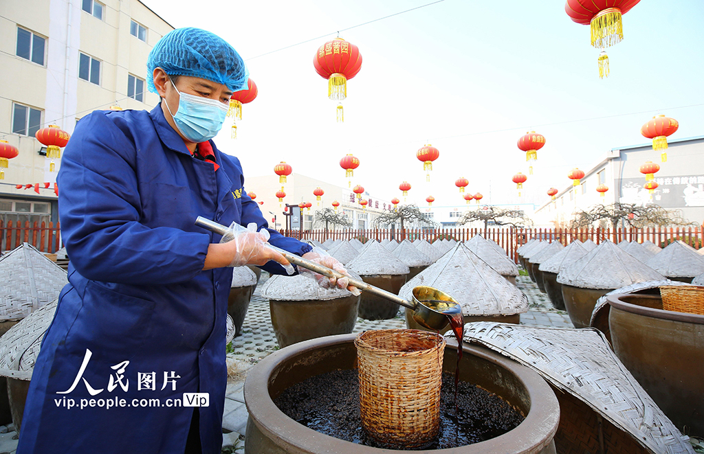 山東滕州：新春至 釀醬忙【8】