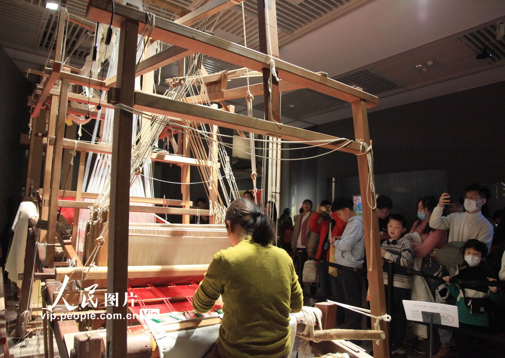 江蘇南京：“中國傳統織繡工藝的巔峰創造”開展【4】