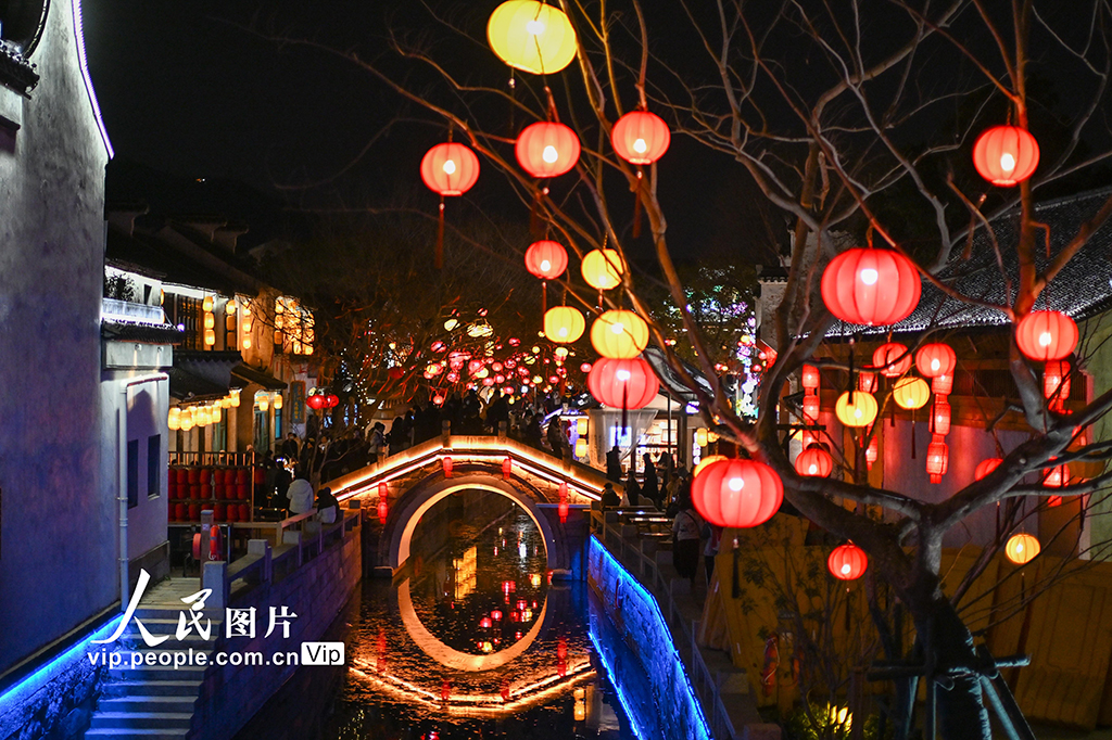 江蘇無錫：惠山古鎮花燈絢爛【2】
