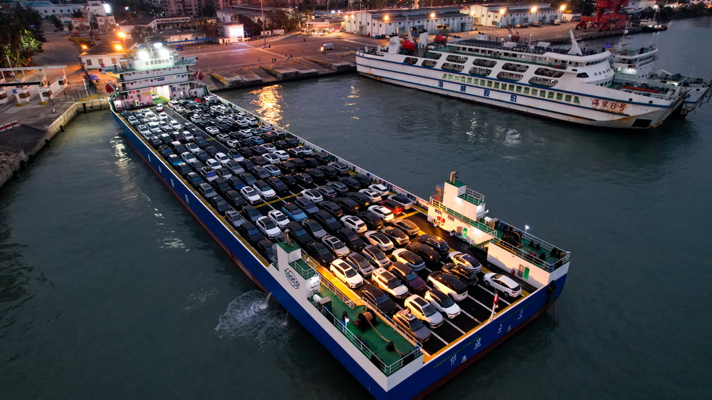 瓊州海峽迎來過?？土鞲叻?/></a><div><a href=