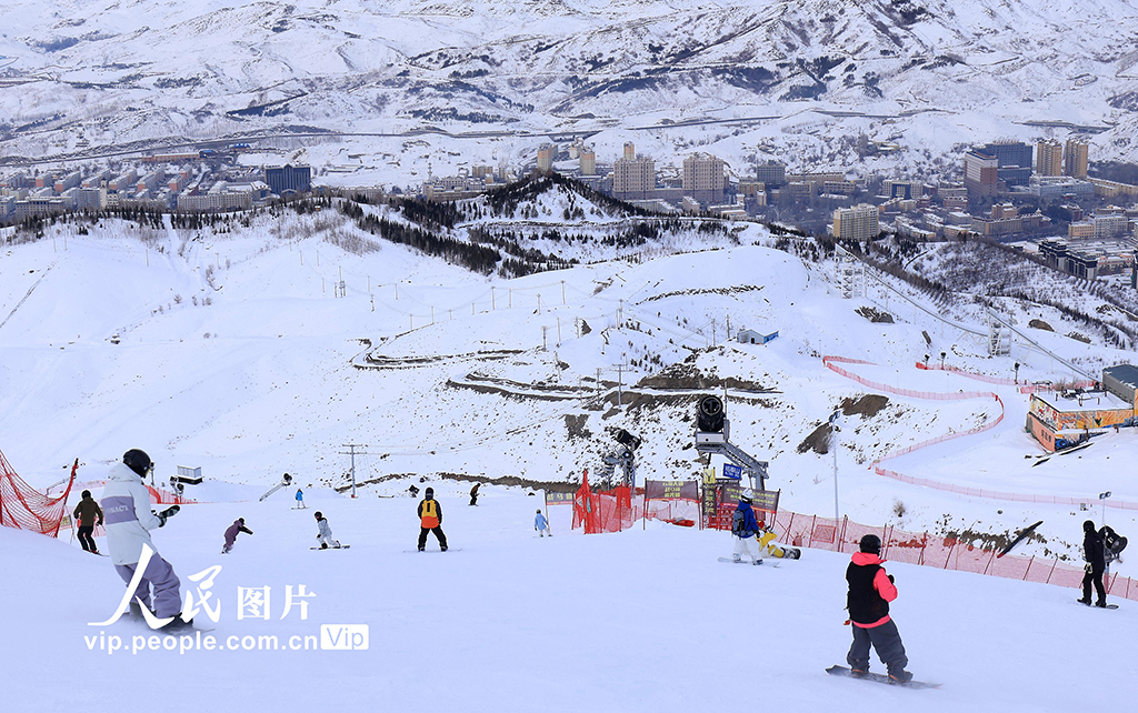 新疆阿勒泰：暢游冰雪 歡度春節【4】